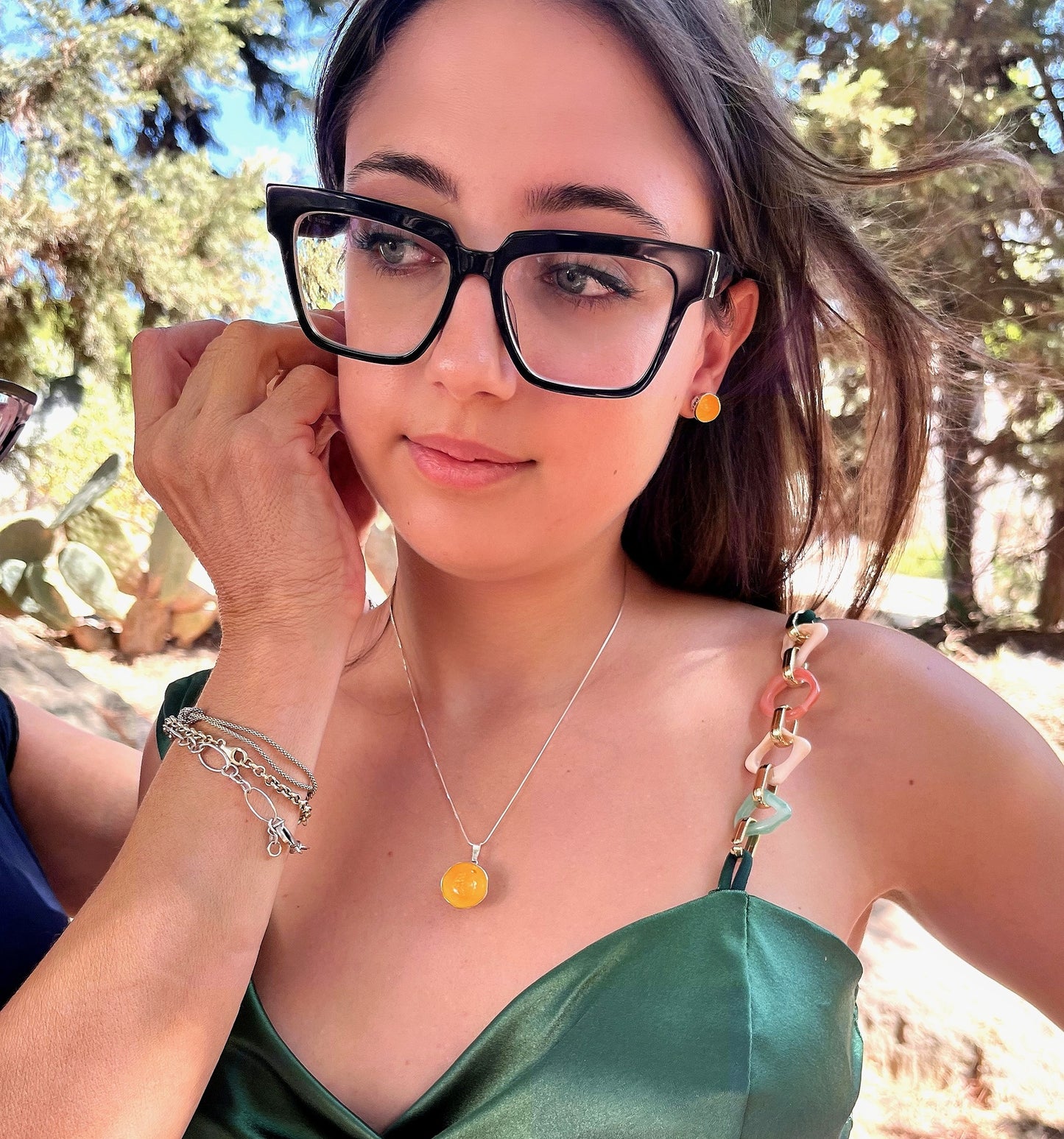 Collanina "Crateri" gialla