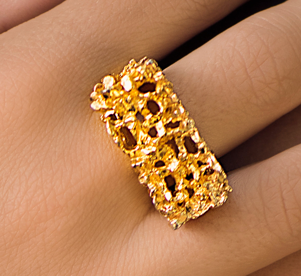 Anello, "Holes in my soul"