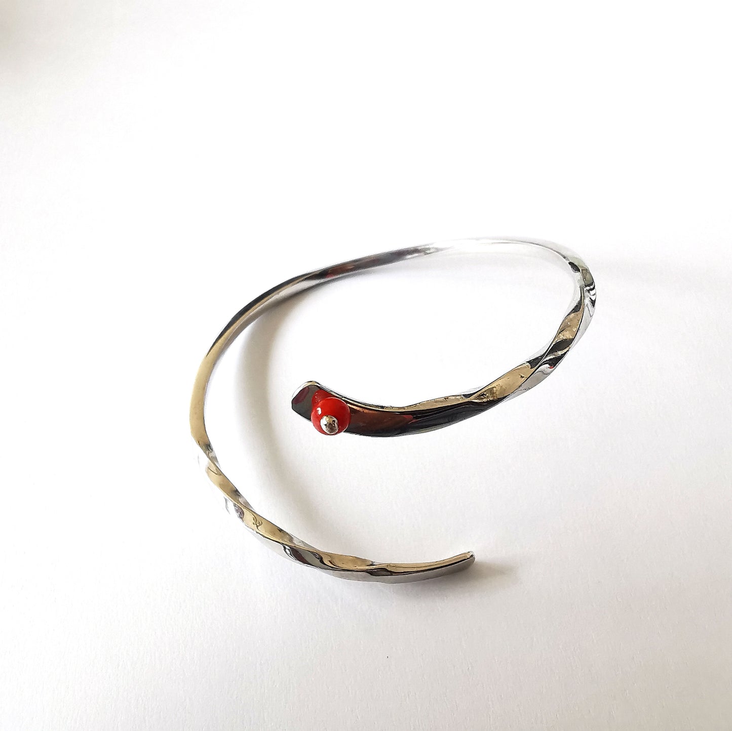 "My way" bracelet with coral