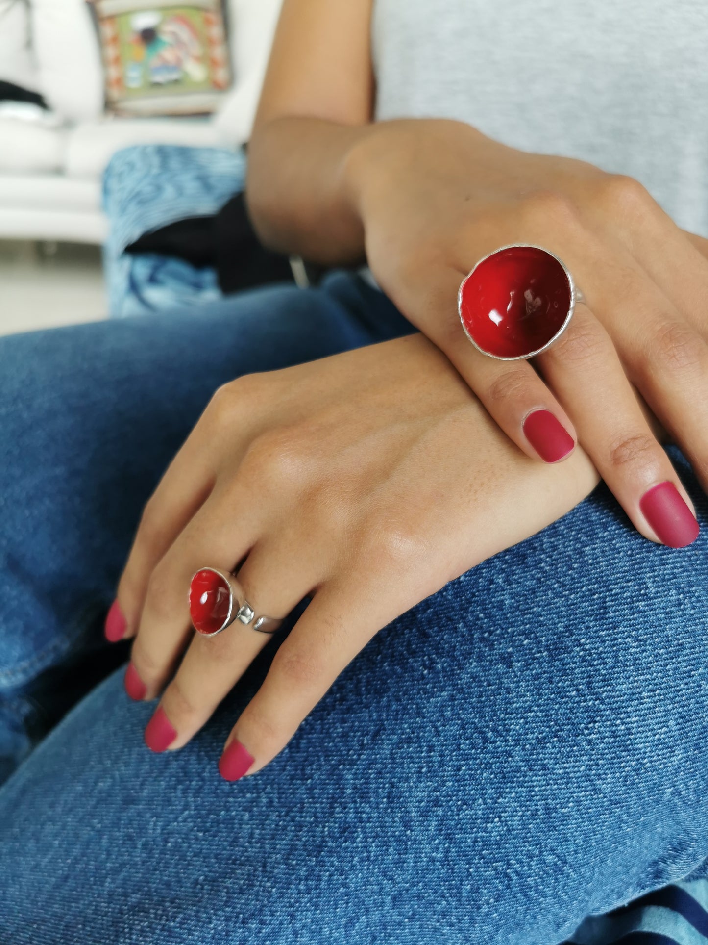 Large red "Crateri" ring