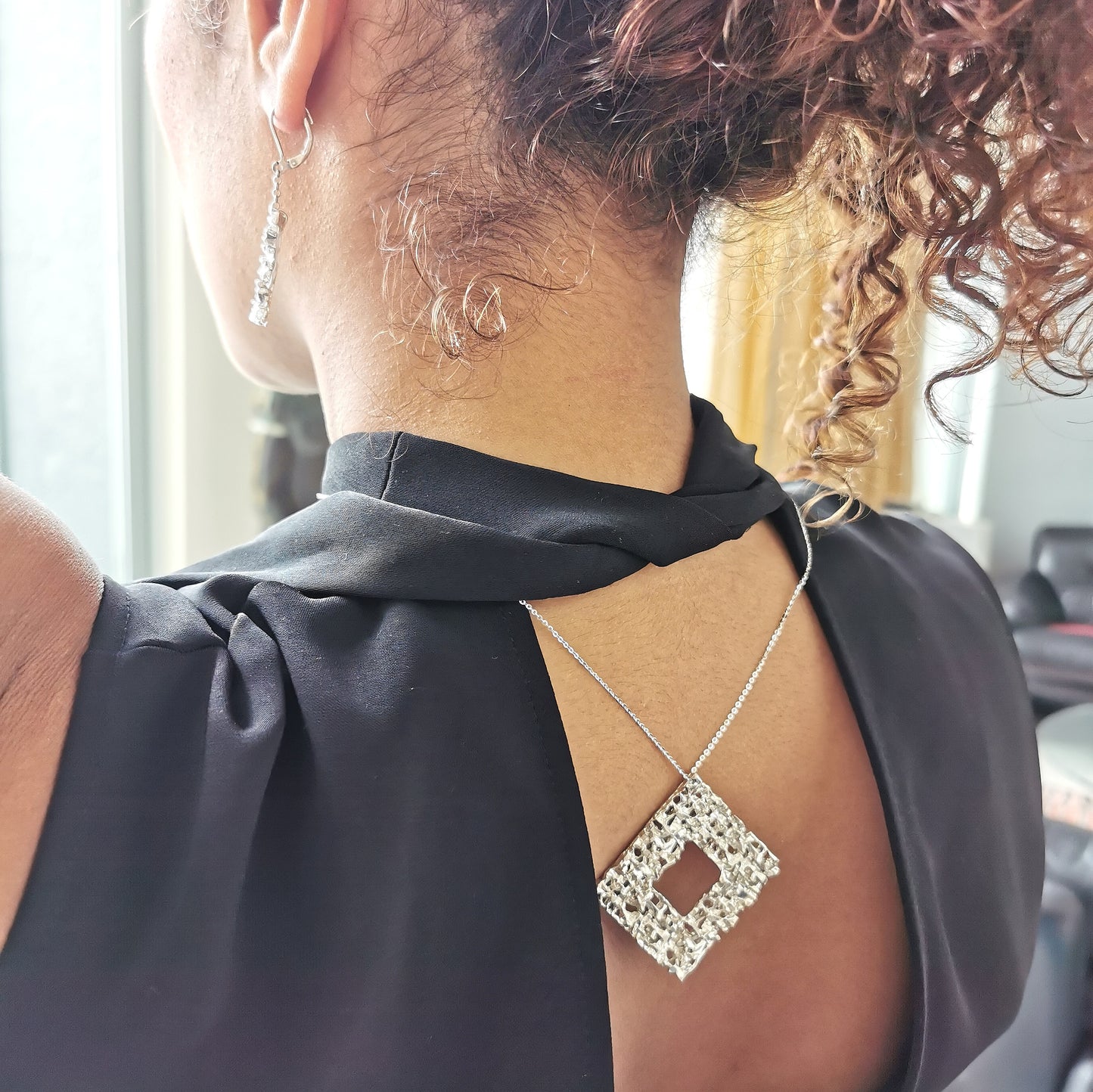 Collana con pendente dorato, "Collezione Barocco"