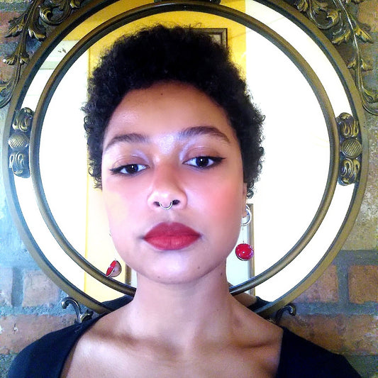 Orecchini pendenti rosso fuoco