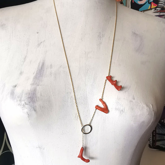 Collana in oro "LOVE"